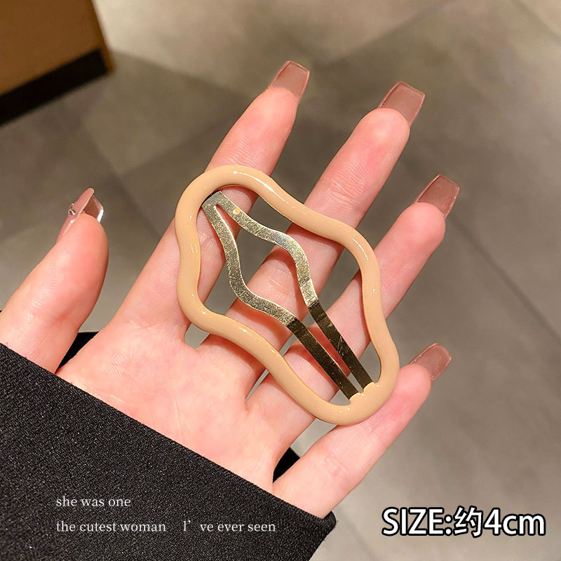 Tiktok Same Style Hollow Clouds Barrettes Korean Style High-Grade Broken Hair Bb Clip Side Bang Clip Accessories Female Wholesale