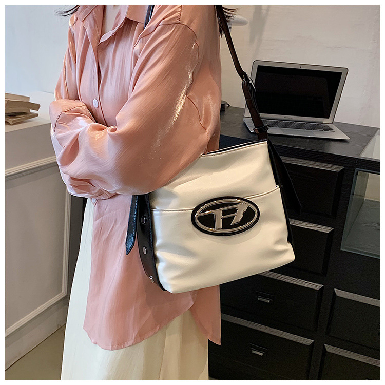 Trendy Women's Bags Japanese Korean Shoulder Underarm Bag Women's Bag 2023 Exquisite High-Grade Glossy Large-Capacity Crossbody Bag