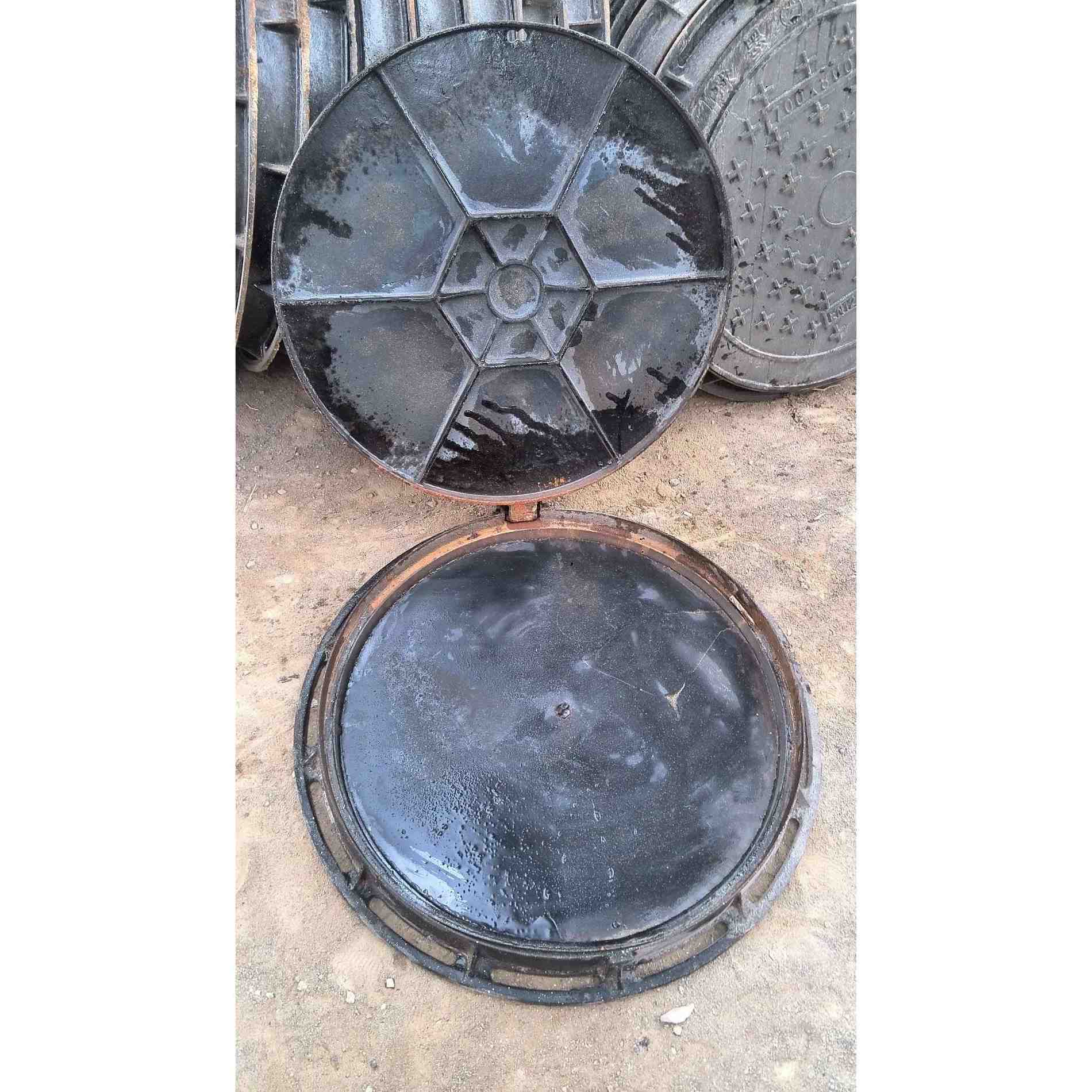 高档新品700p井盖铸铁双层圆形重型井盖雨水800井盖污水消防井盖