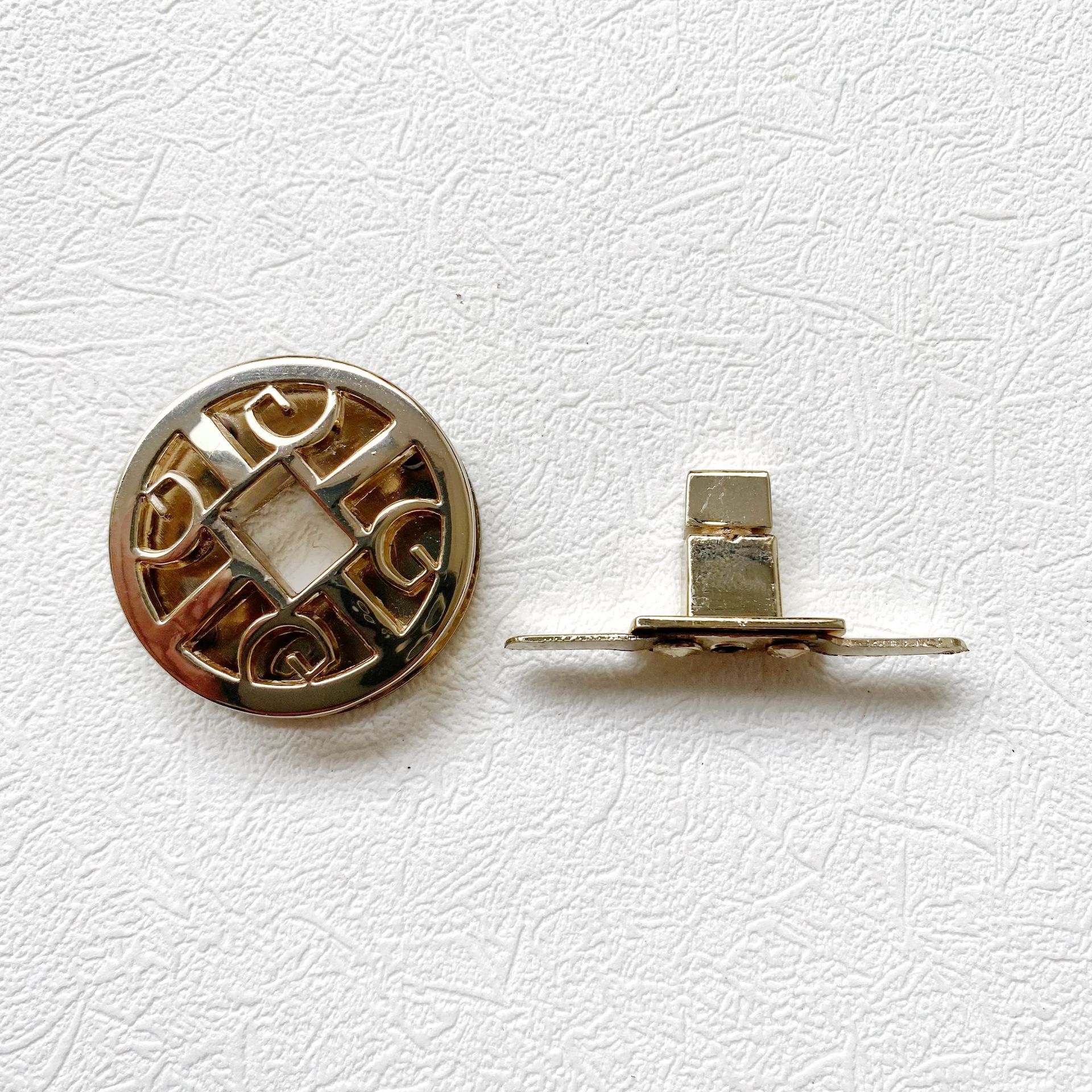 箱包五金配件包包锁扣 女包拧制锁 手袋金属圆形锁扣