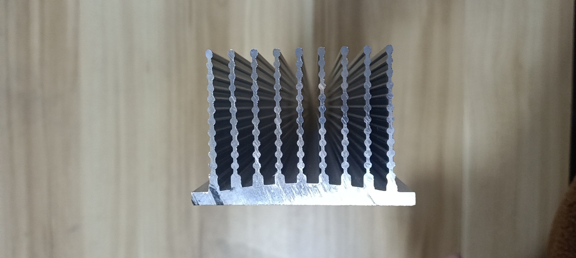 电子散热器铝型材 led铝合金散热片梳子散热器异型铝材铝合金型材