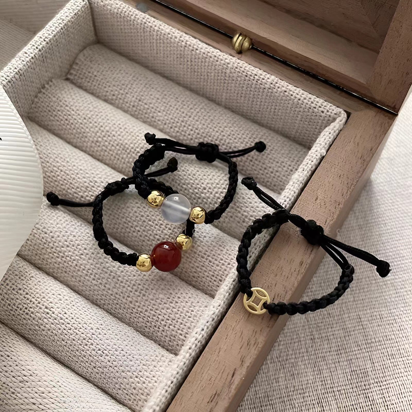 新款编织绳猫眼石铜钱戒指复古潮流玉髓指环戒小众国风闺蜜食指戒