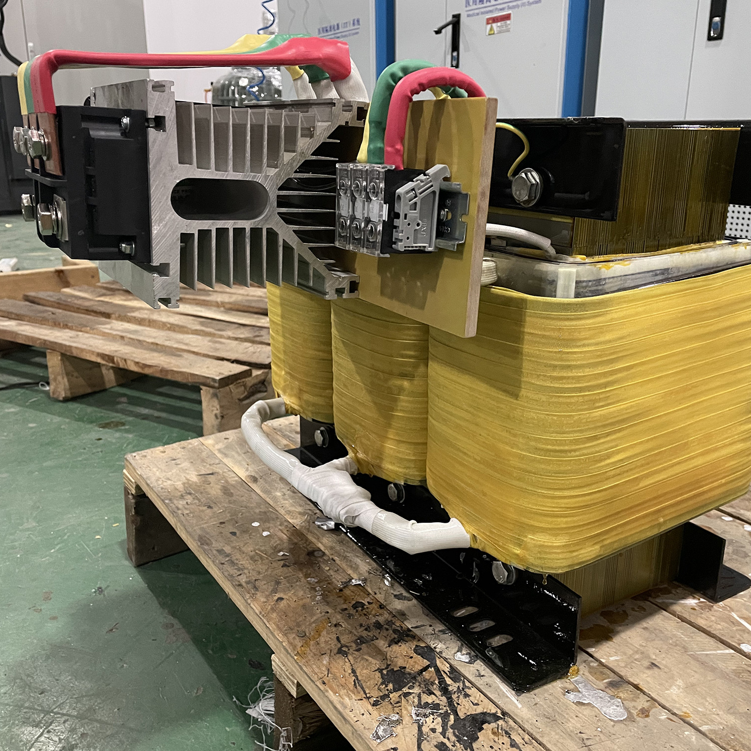 华电沪勇生产 三相干式交流整直流变压器ac380v-dc220v 20kva