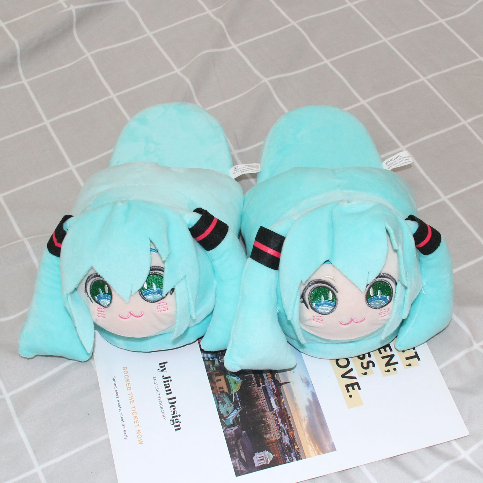 初音未来日漫可爱女生拖鞋动漫二次元卡通初音家居保暖地板棉鞋冬