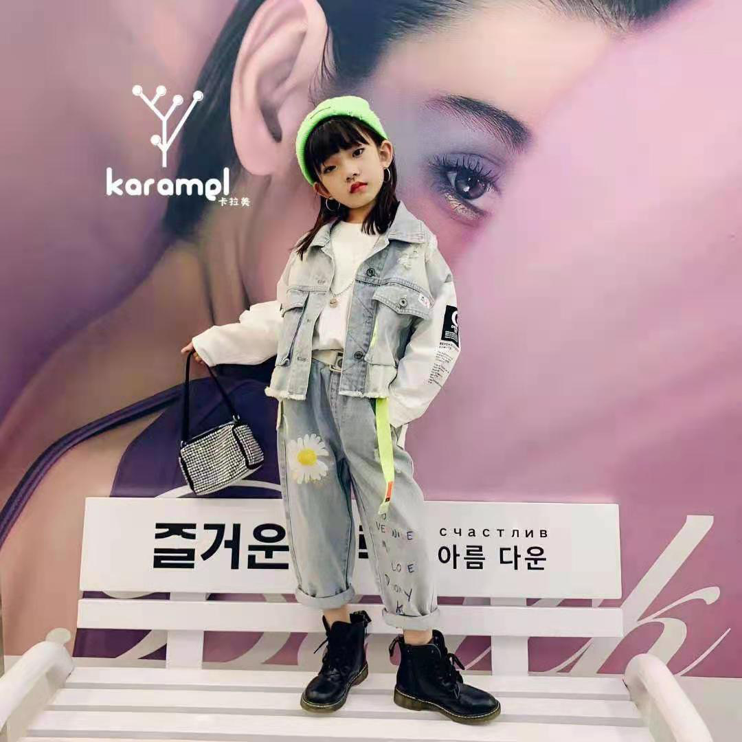 韩系新风尚 卡拉美中大童韩版街头潮范休闲套装 品牌折扣童装批发