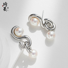 欧美时尚抽象设计珍珠耳环高级感简约小众轻奢风个性闺蜜耳钉饰品