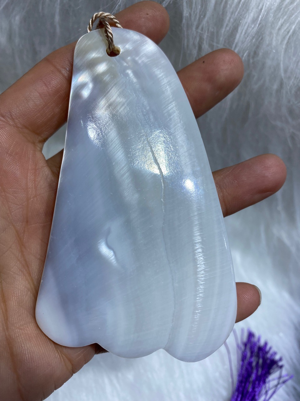 工厂直销 炫彩光泽珍珠蚌贝壳刮痧板 天然贝壳旅游纪念