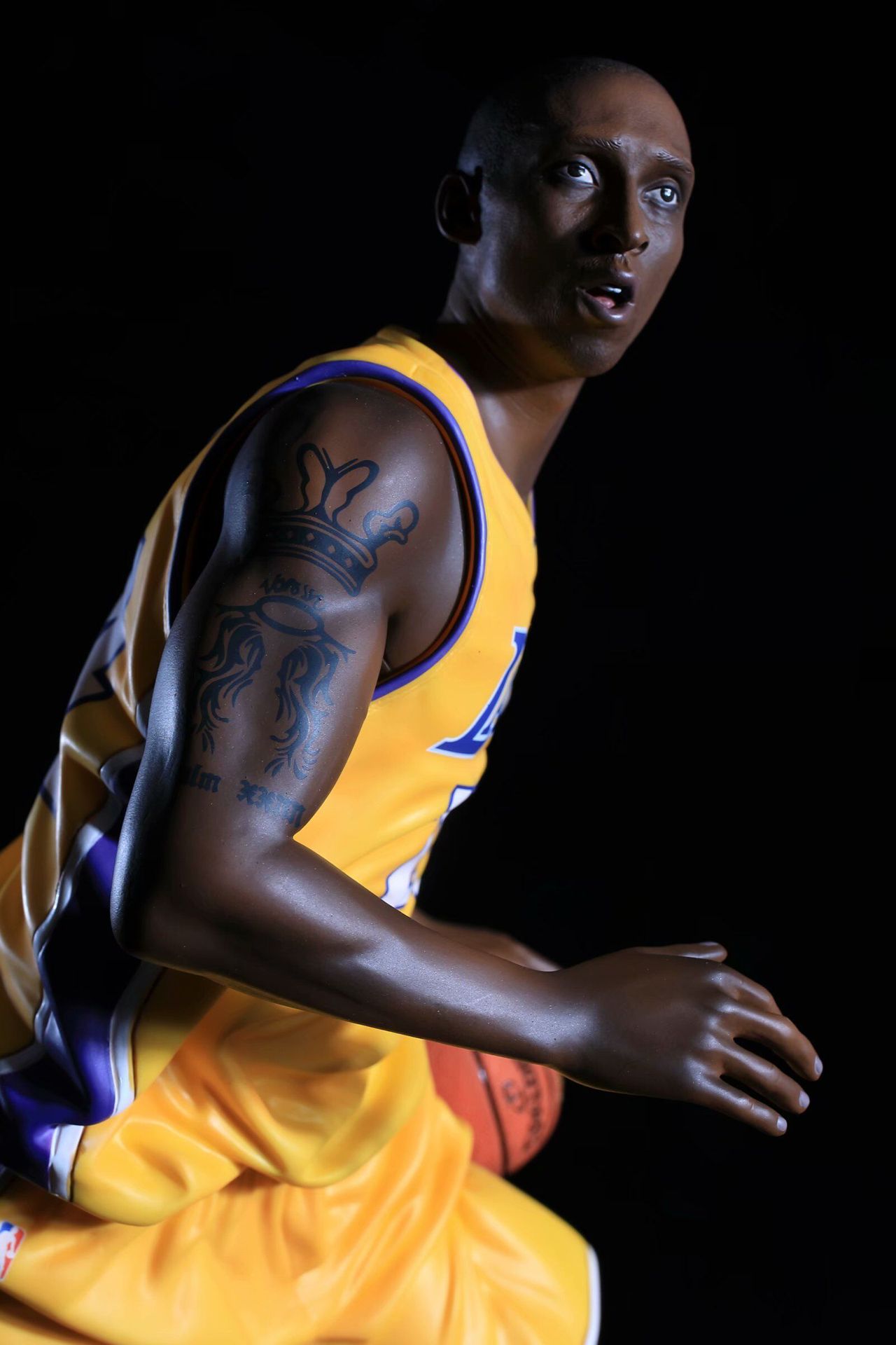 芸祥社 篮球明星 gk 科比 运球科比 黄衣24号科比 公仔 模型 摆件