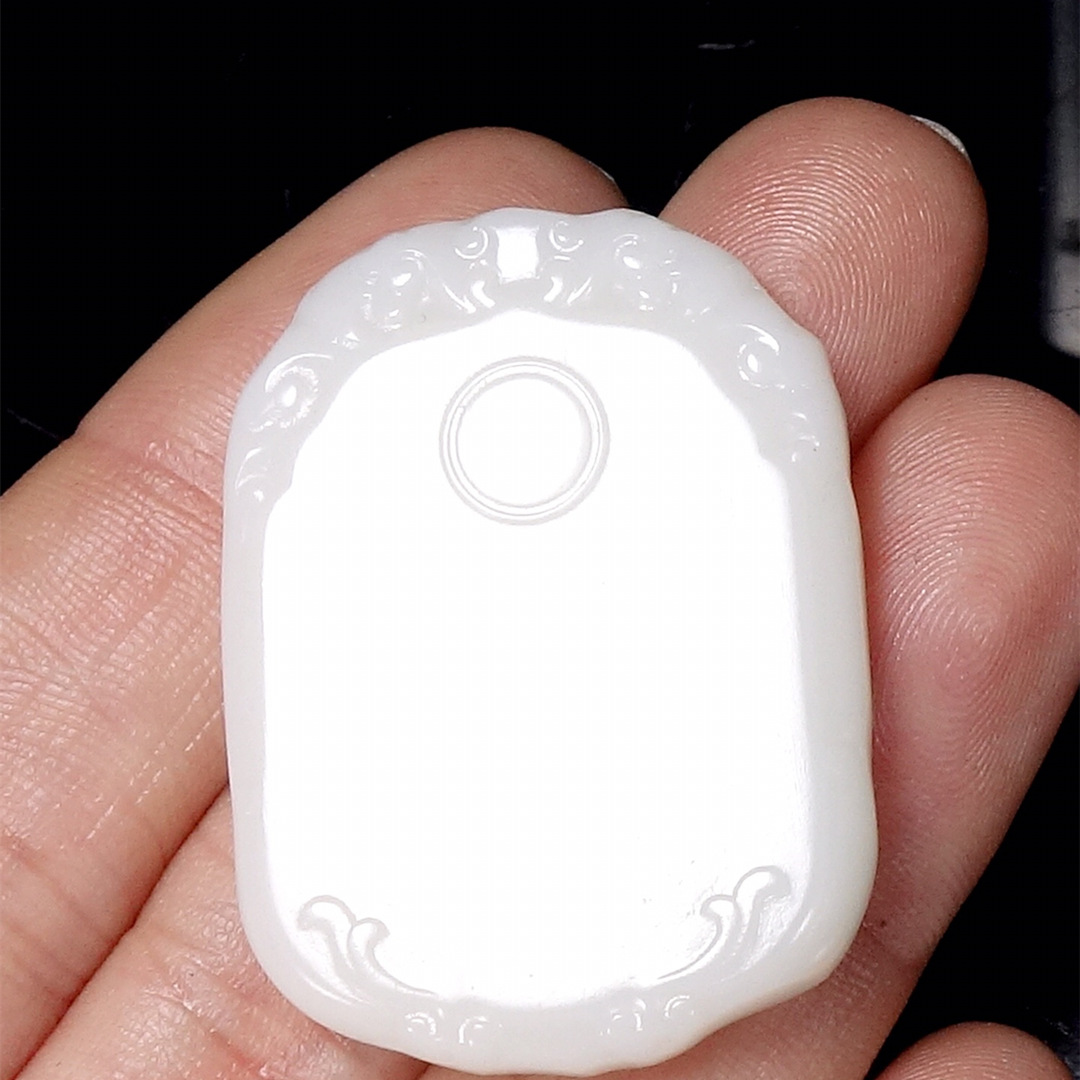 白玉貔貅吊坠玉牌男玉坠新疆和田玉平安无事牌玉石挂件男女款玉佩