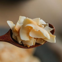 烤椰片碳烤椰片椰子片香酥椰片 香脆椰子片 椰肉片休闲蜜饯零食