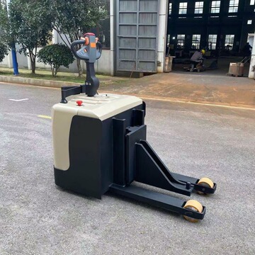 3吨5t站驾电动牵引车小型转运拉货拖车头座驾a字架纺织搬运车北京