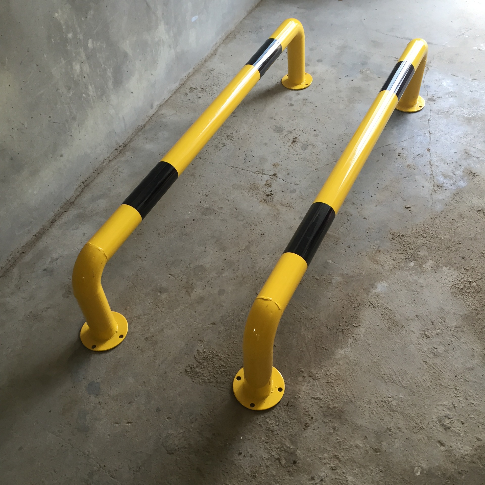 钢管挡车器焊接u型挡轮杆防撞栏倒车墩小区公园隔离栏圆铁管围栏