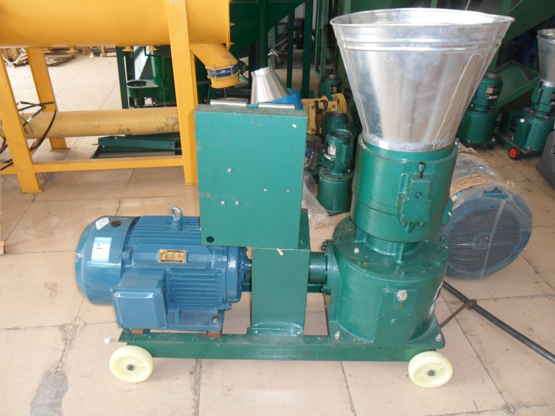 饲料颗粒机小型家用220v造制粒机器养殖牛羊鸡猪鸭鹅鱼兔加工设备