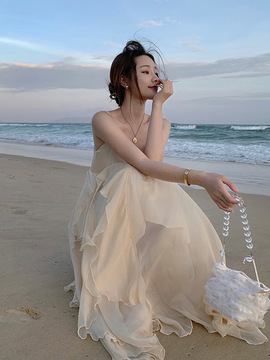 三亚沙滩裙女夏吊带海边度假连衣裙穿搭仙女旅游拍照衣服长裙超仙