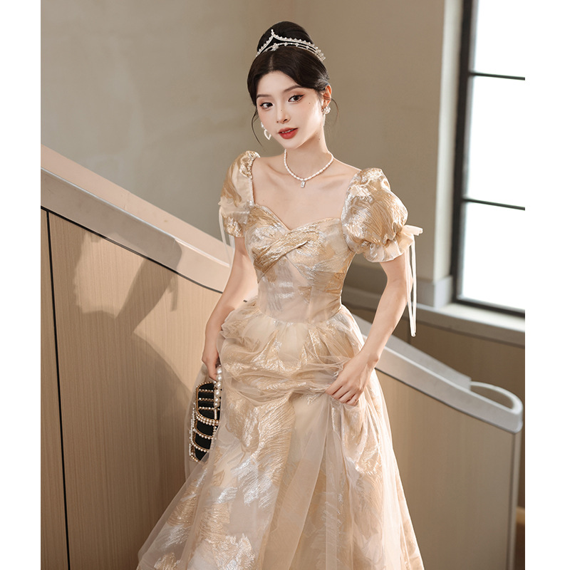 法式晚礼服裙2024新款轻奢小众金色亮片艺考年会晚宴主持人晚礼服