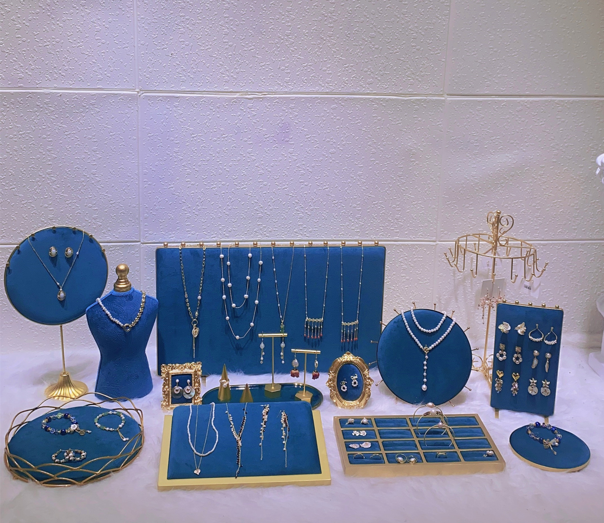 今羽饰品陈列道具珠宝饰品展示架戒指托绒布项链架子摆台店铺装饰