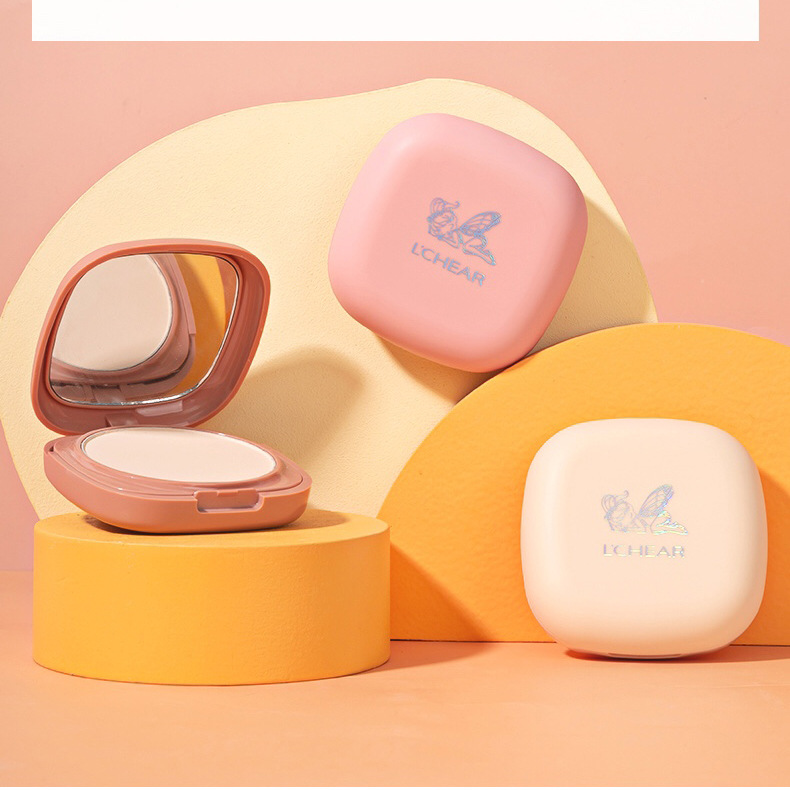 蕾琪清透柔焦粉饼q2137 轻薄透气 细腻柔瑕 粉扑触感柔软亲肤