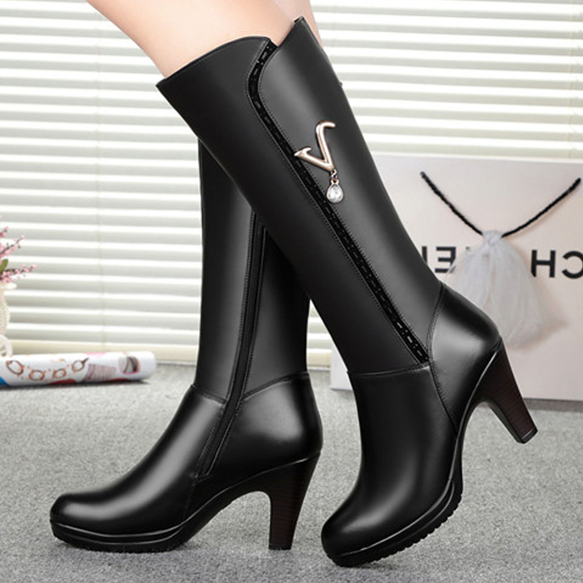 秋冬新品女靴女士中筒靴加绒保暖女靴子中粗跟高筒靴防小码34