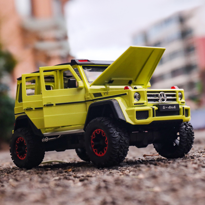 车致1:24大奔g500合金汽车模型越野大脚车回力声光玩具24042盒装