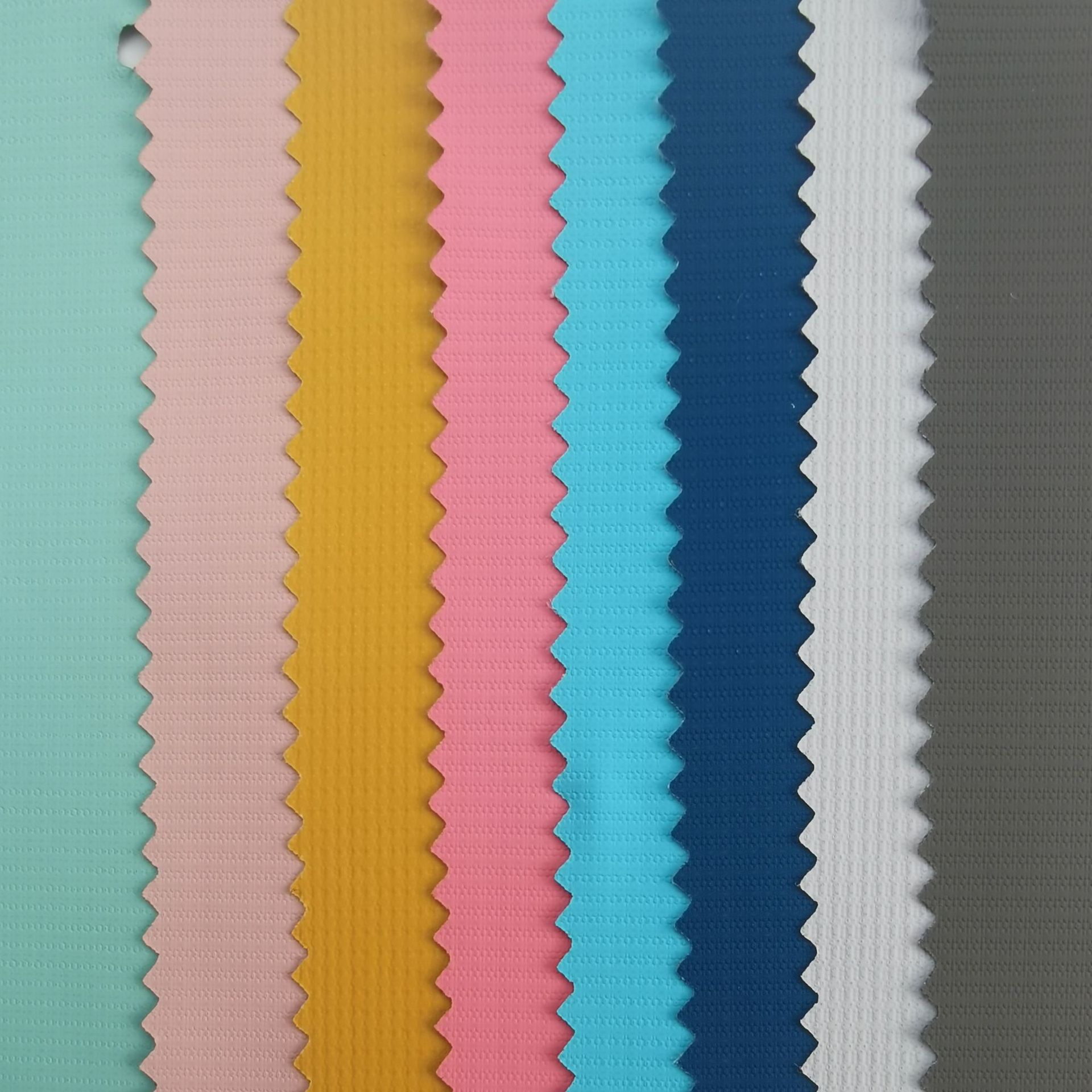 420d皮膜胶涤纶布背包手袋提花离型纸涤纶箱包面料各种pu防水布料