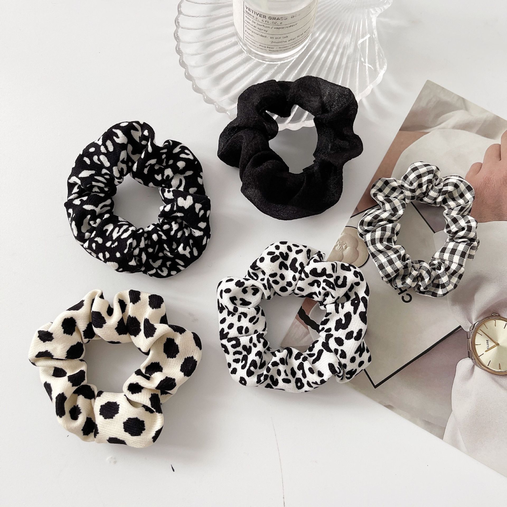 New Black and White Coffee Leopard Print Spot Large Intestine Hair Ring Korean Style Simple Headband Thick Fabric Intestine Hair Ring Headdress