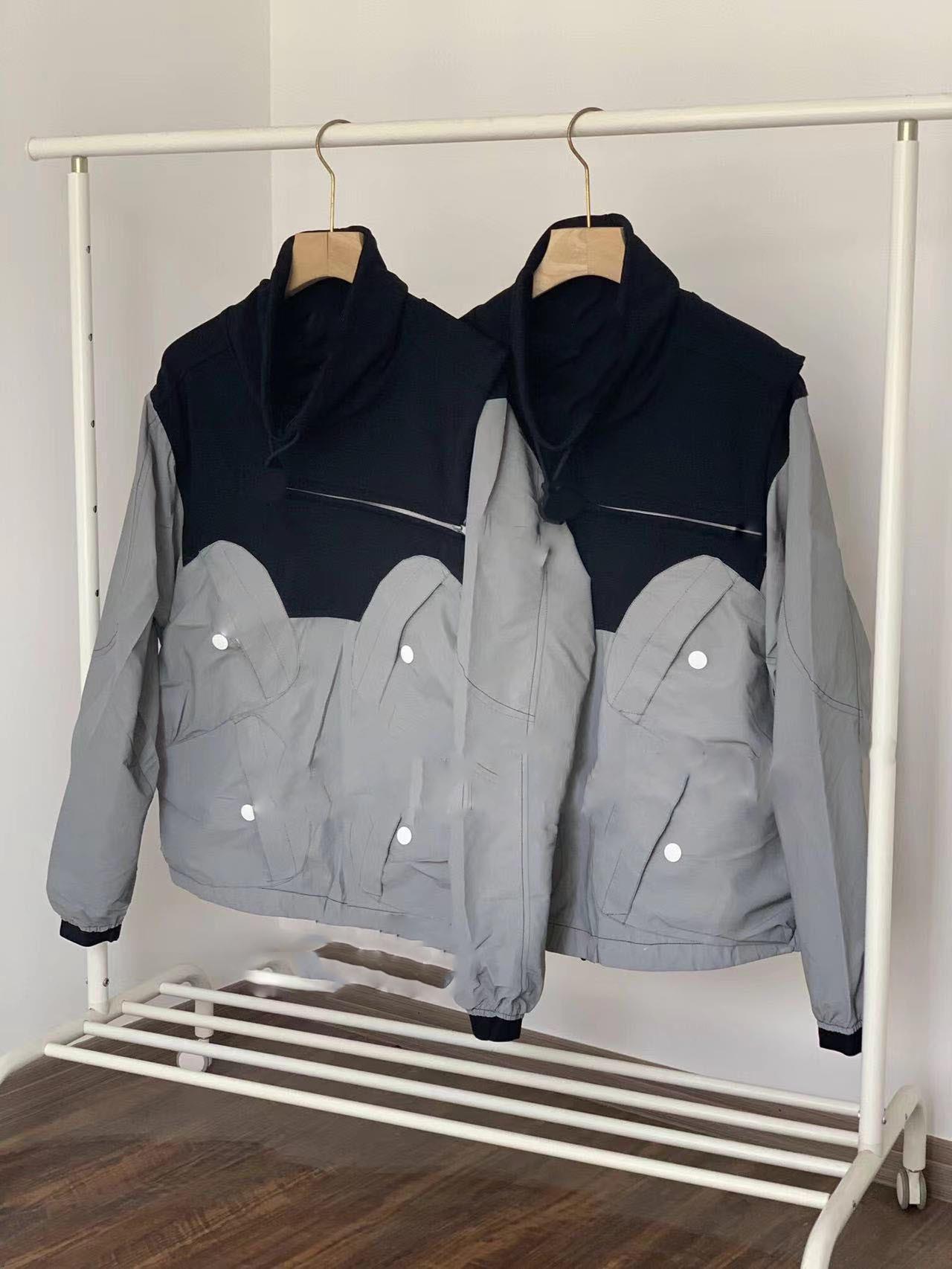 秋季新款男士化纤面料胸前横拉链休闲运动宽松冲锋衣外套