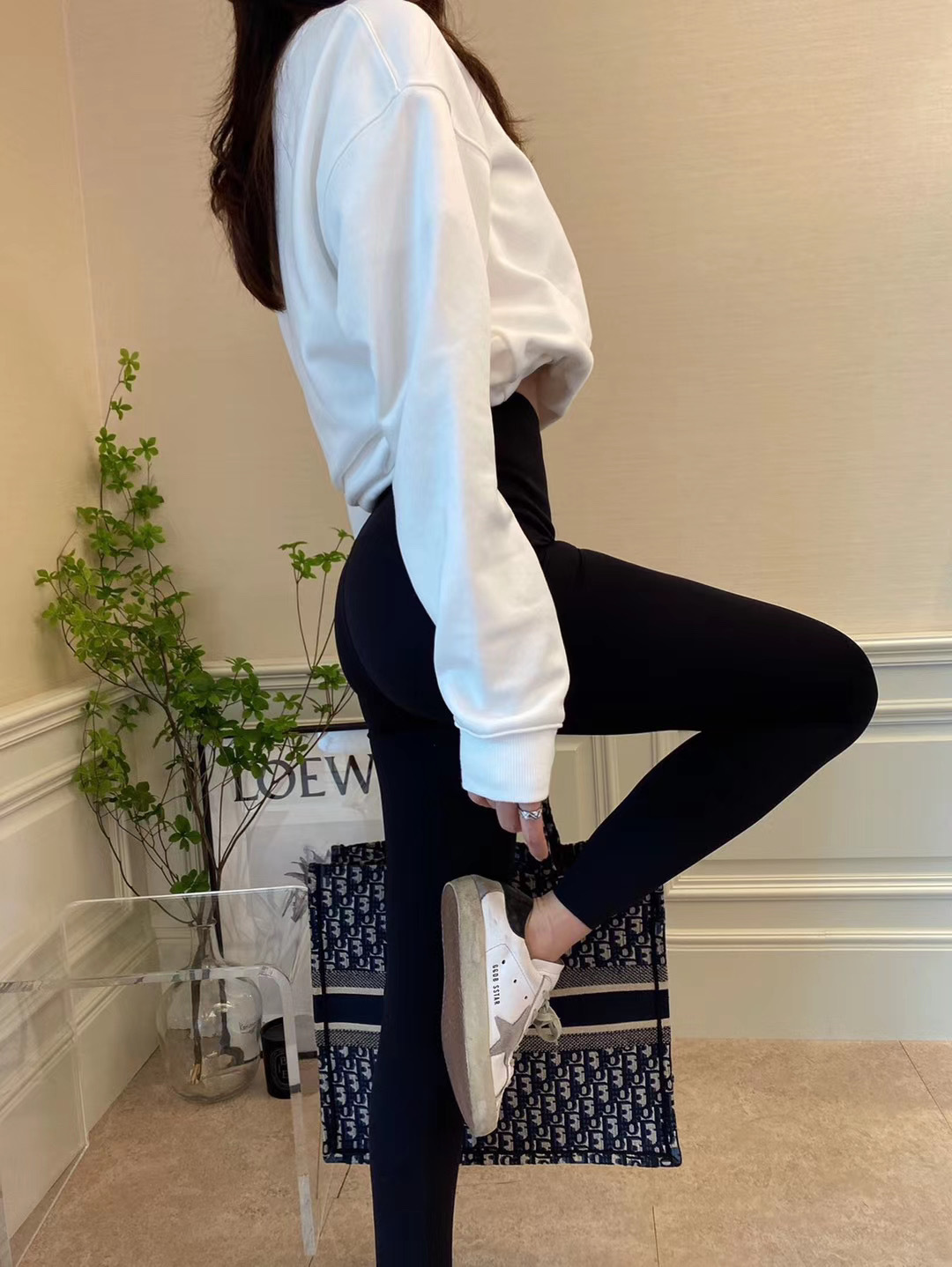 春款鲨鱼裤皮ug打底裤2022新款皮裤修身显瘦提臀g鲨鱼皮打底裤女