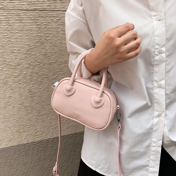 Advanced Texture Hand Carrying Korean Style Women Bag 2023 New Summer Crossbody Bag Online Influencer Refined Large Capacity Shoulder Bag