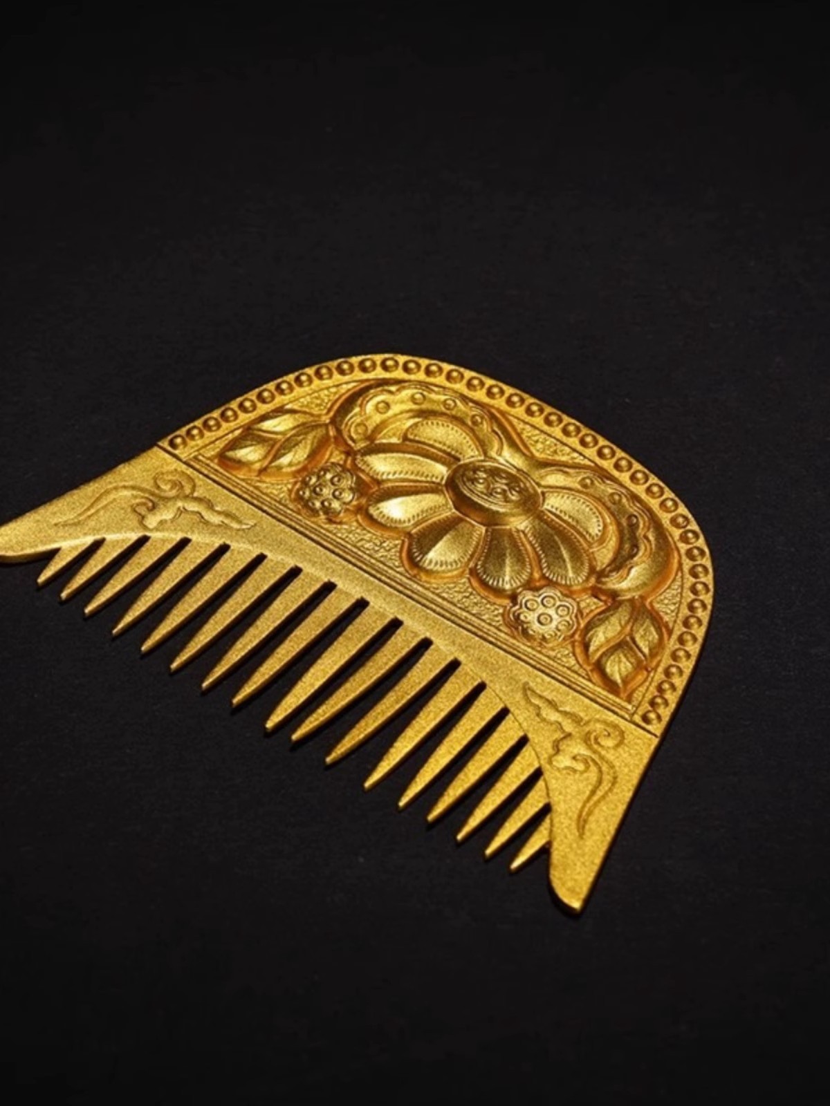 国潮华髻镀金复原唐风金莲花发梳优雅汉服梳子发饰唐朝复古首饰