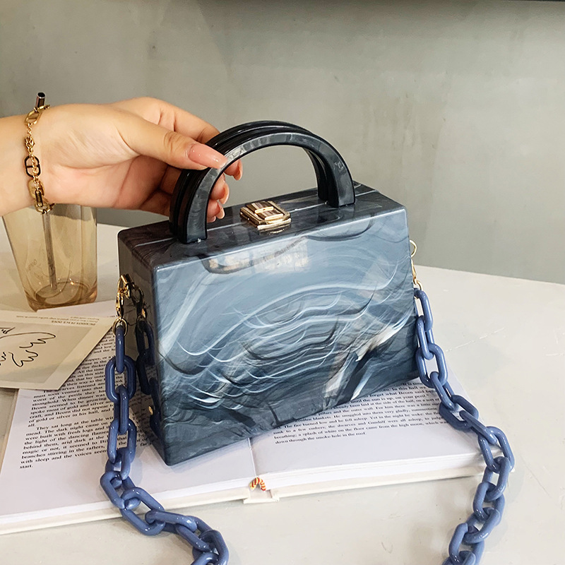 Wholesale New Simple Fashion Texture Acrylic Chain Messenger Bag Western Texture Commuter Portable Box Bag