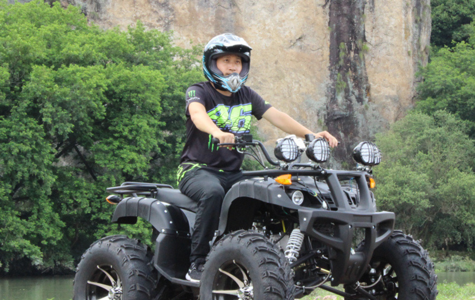 大公牛沙滩车四轮越野摩托车丛林景区全地形车无极防震山地车atv