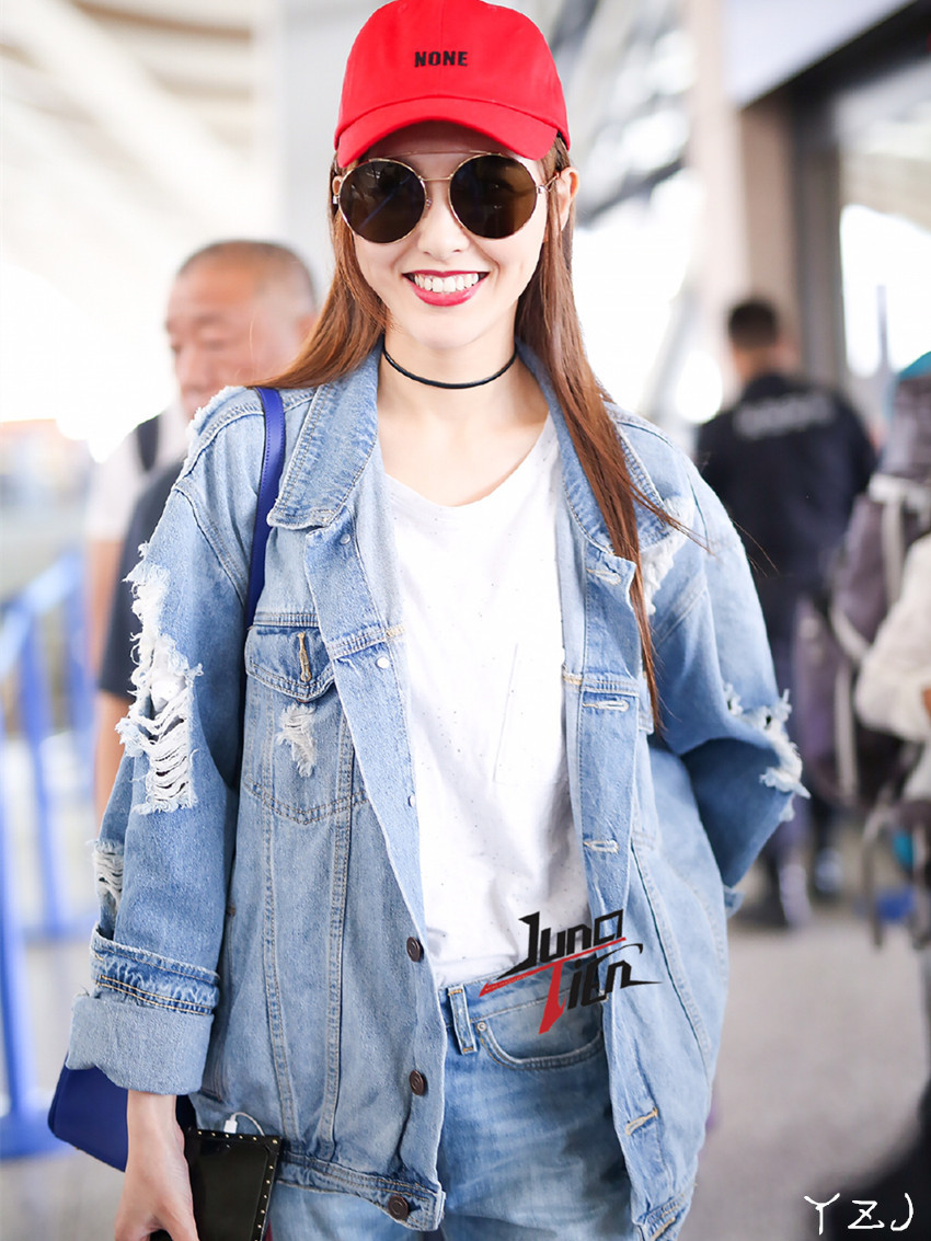 明星牛仔外套街拍