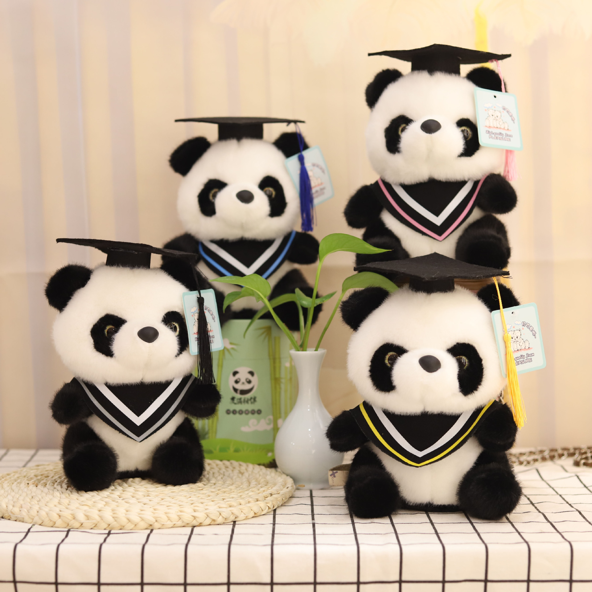 网红可爱萌博士熊猫毛绒玩具公仔大熊猫硕士服玩偶毕业季活动礼品