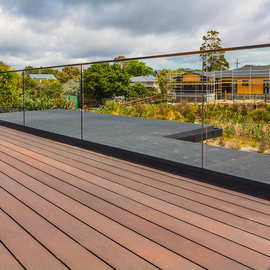 美标/澳标/ce户外夹板无框玻璃护栏  黑色喷涂铝合金底槽玻璃栏杆