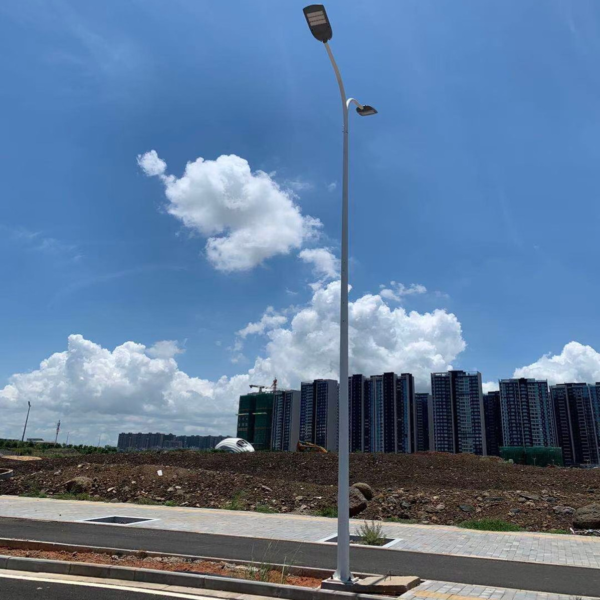 现货批发6米a字臂路灯杆 单臂海螺路灯 小区道路照明led80瓦路灯