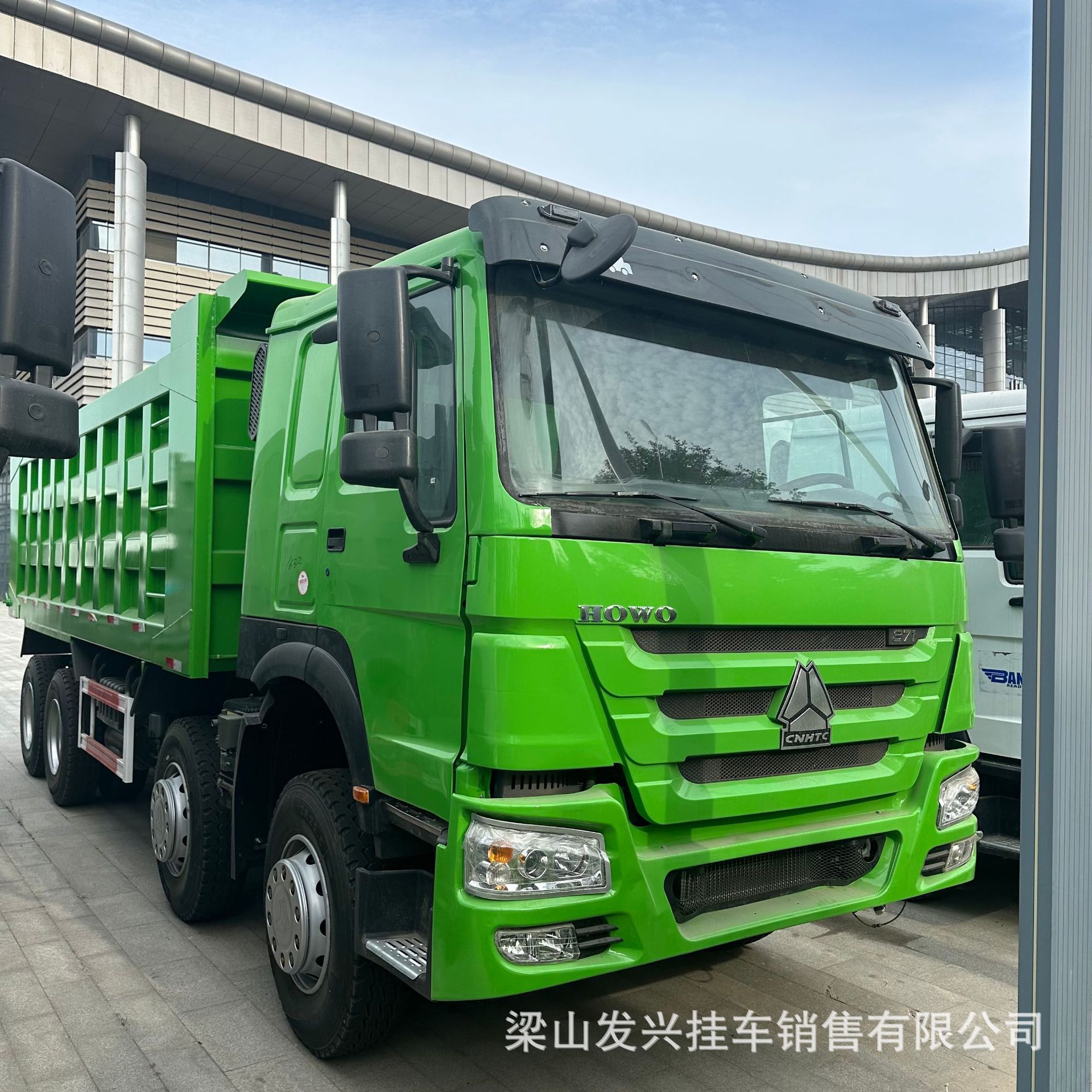 跨境供应重汽豪沃前四后八自卸车国三豪沃自卸车371马力渣土车