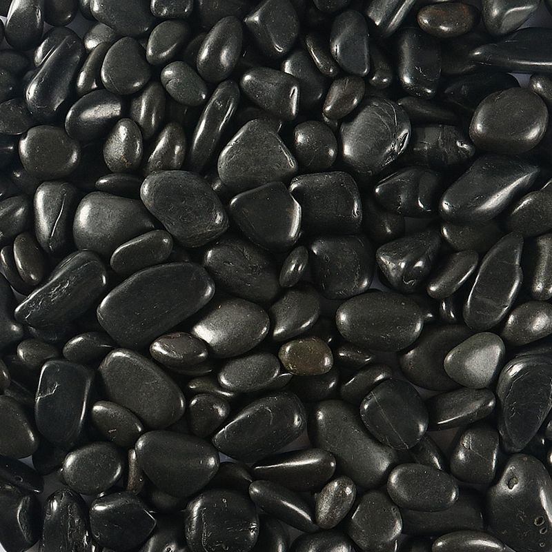 雨花石批发50斤黑色鹅卵石花园造景庭院铺地铺路小石头鱼缸装饰石