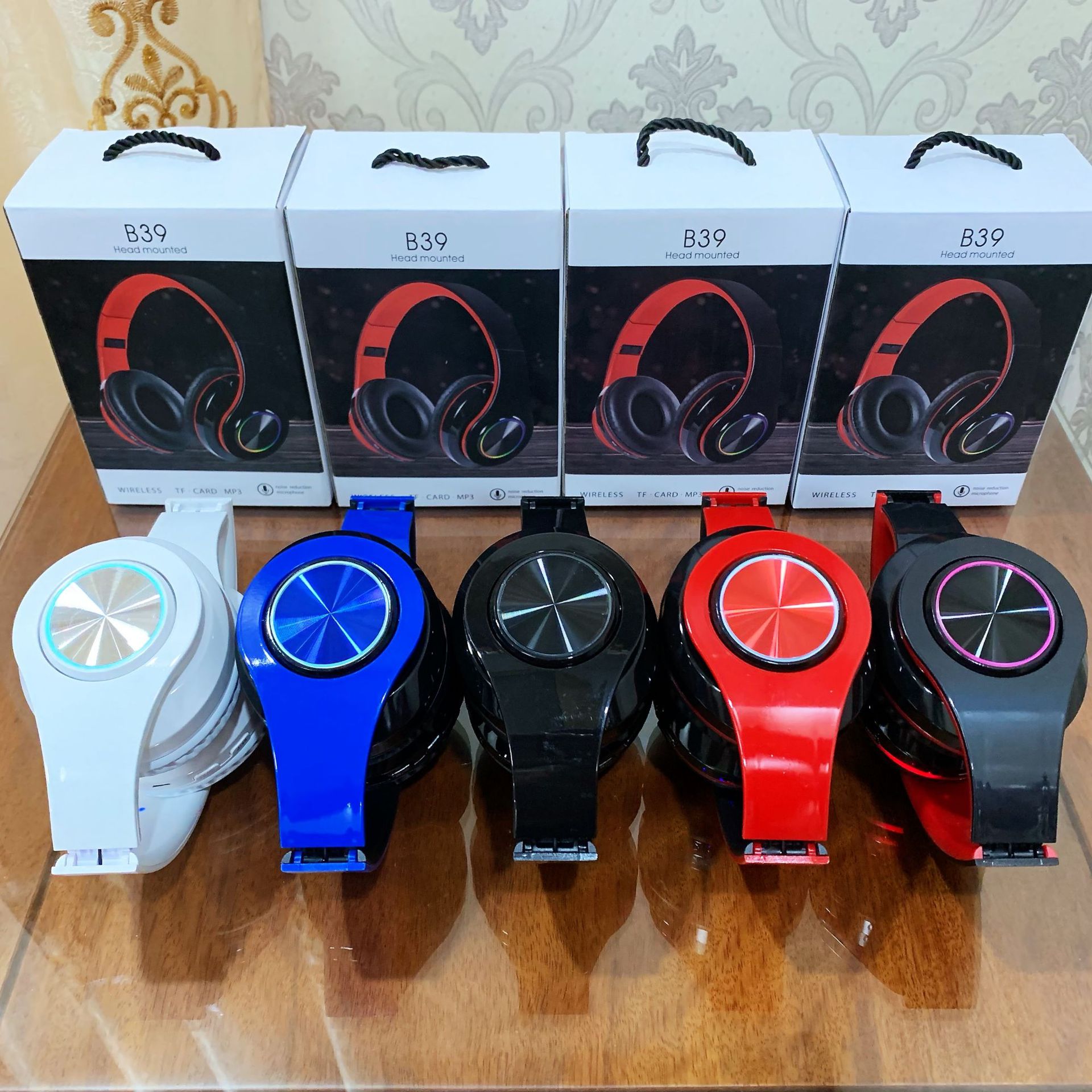 跨境新款b39发光头戴式蓝牙耳机 无线重低音折叠插卡蓝牙耳机批发