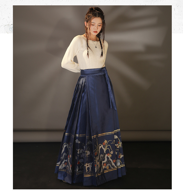 Adult Women's Han Chinese Clothing Summer Long Ming Makeup Flower Chinese Style Improved Daily One-Piece Woven Gold Horse-Face Skirt Spring and Autumn