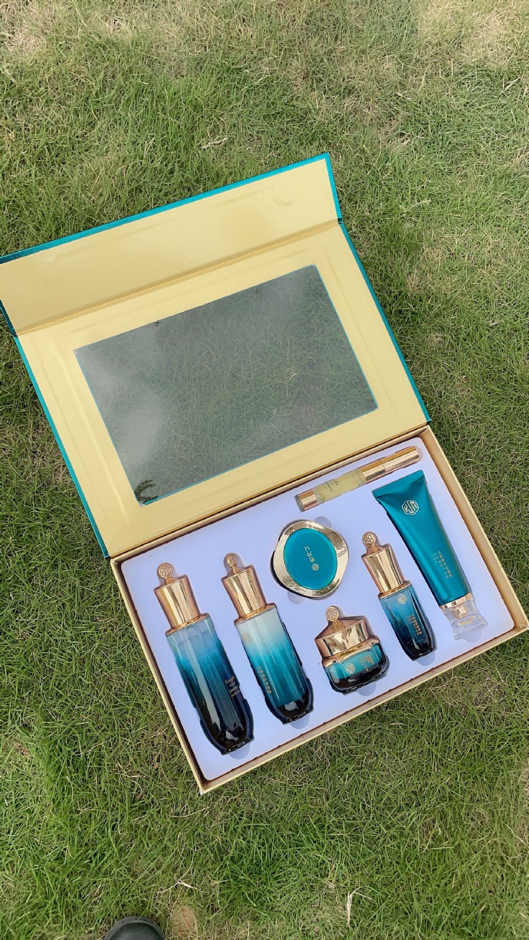 韩佳妮玉润臻萃奢宠礼盒豪华贵妇补水保湿九件套线下直播团购套盒