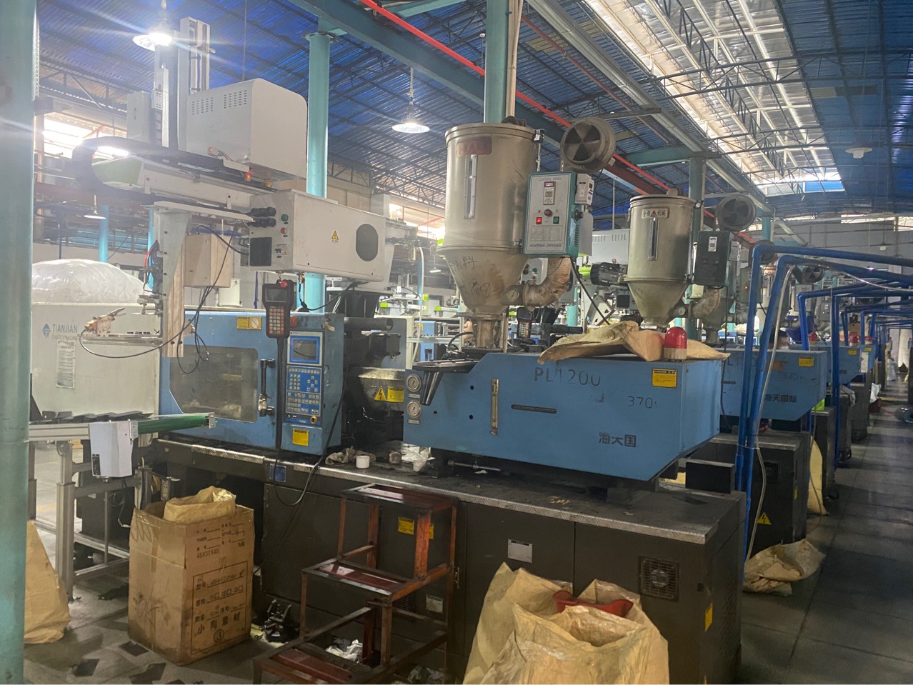 工厂现场直接转让海天注塑机120吨30台 海天注塑机 臥式注塑机