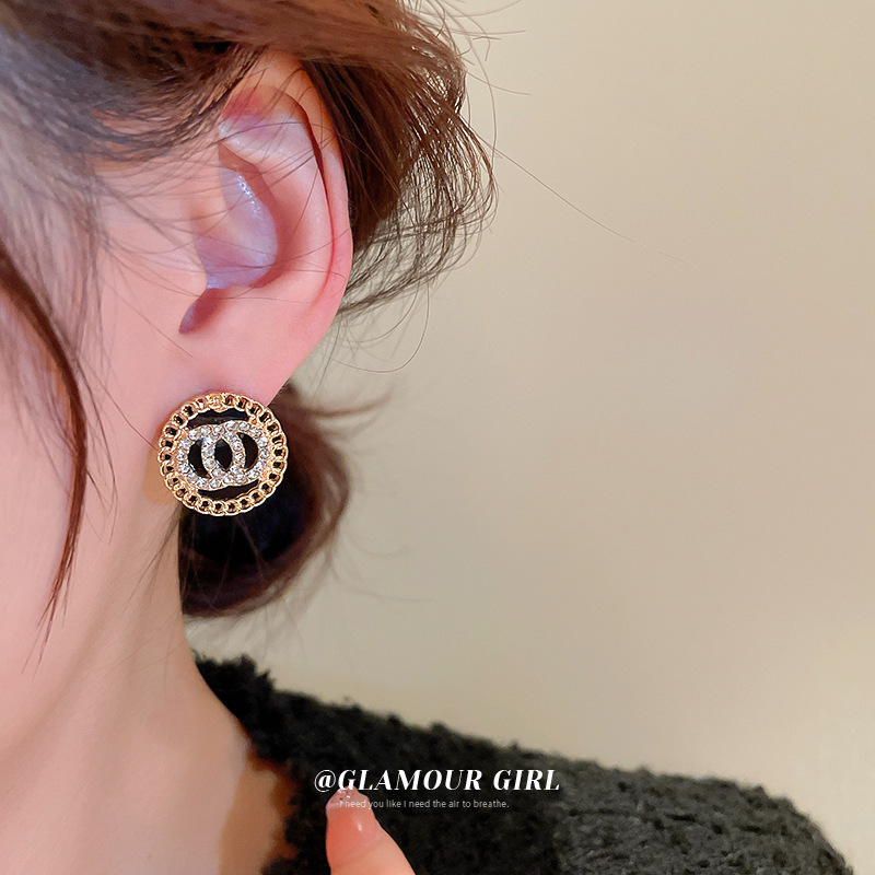 Silver Stud Rhinestone-Encrusted Geometric Square round Studs Korean Literary Retro Affordable Luxury Earrings Fashion Minimalism Earrings Wholesale