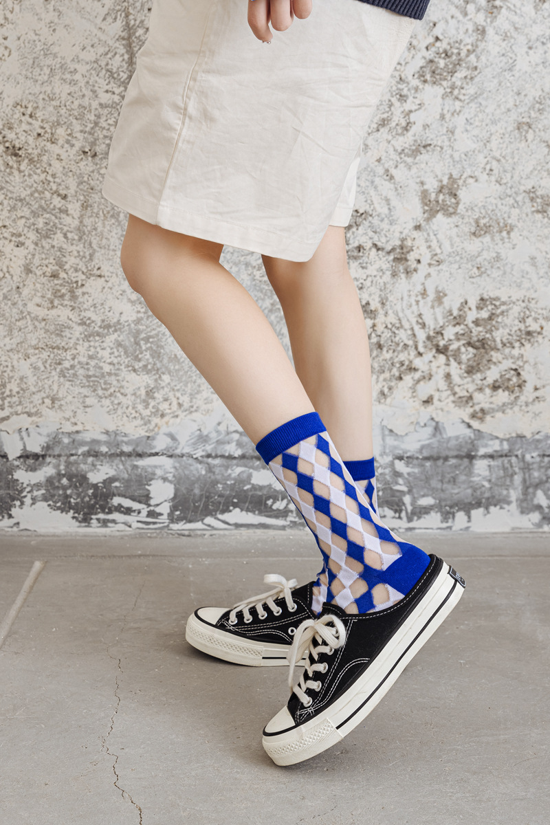 菱形格卡丝袜子女士中筒透明水晶丝袜春夏薄款ins潮日系女袜长筒