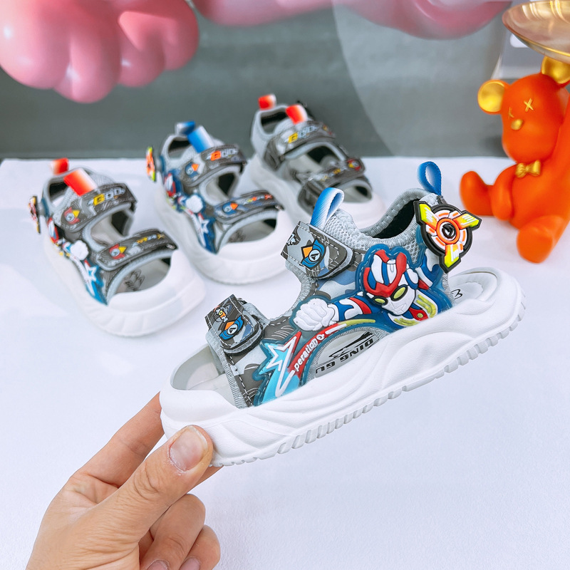 包头防踢奥特曼男童凉鞋2024夏季新款男孩子软底灯鞋儿童沙滩鞋子