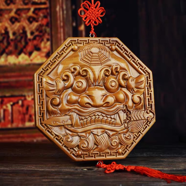 桃木狮咬剑兽头八卦镜中国结挂件家居饰品壁挂件门饰工艺品