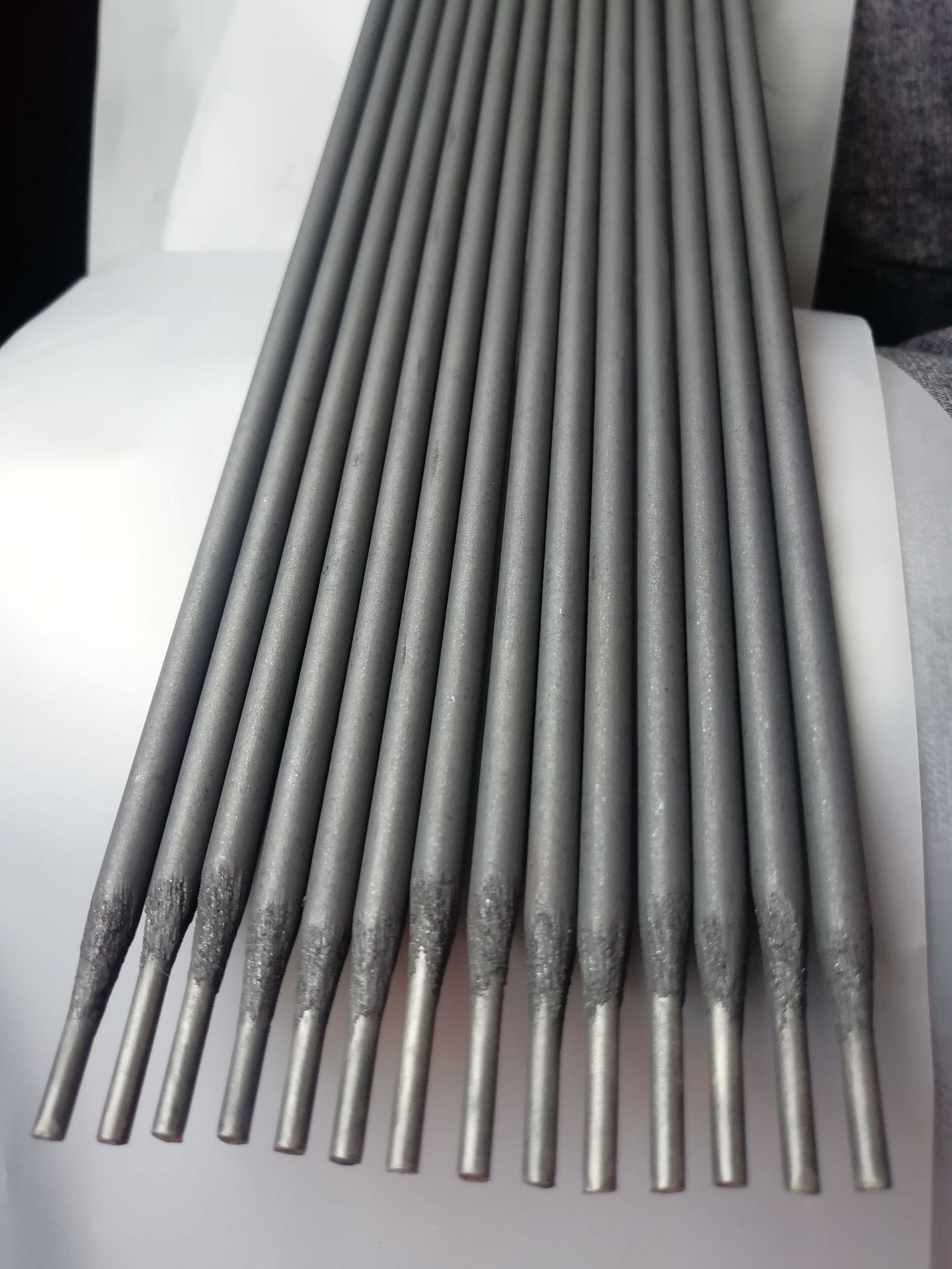 d608堆焊焊条 厂家直销耐磨焊条 批发耐磨焊条