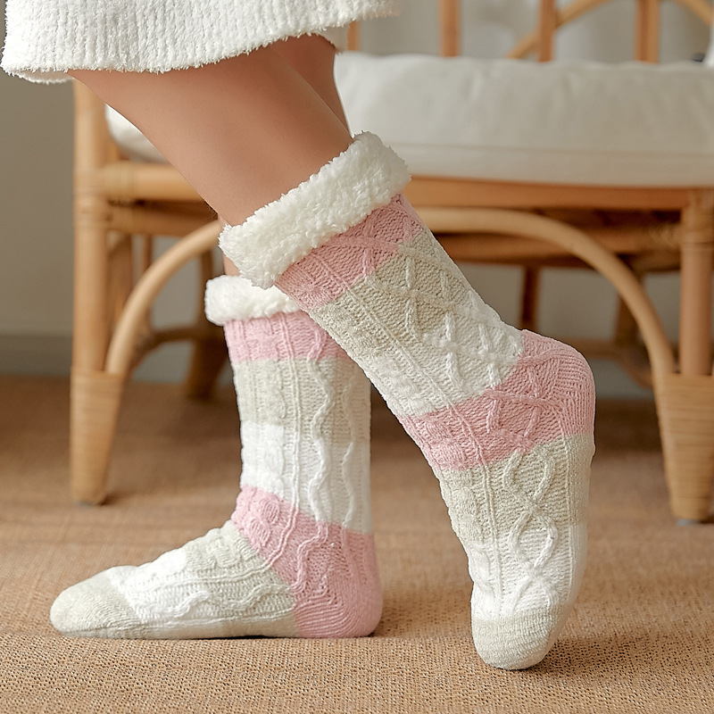 Floor Socks Women's Home Sleeping Snow Socks Christmas Socks Coral Velvet Confinement Leg Cover Slippers Carpet Socks