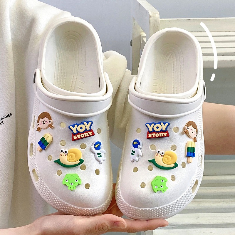 Fleece-lined Hole Shoes Cotton Slippers Women's Autumn and Winter Eva Thick Bottom Poop Feeling Warm Couples Cotton Shoes Confinement Shoes Wholesale