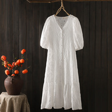 80259镂空刺绣V领复古灯笼袖两件套连衣裙夏季新款白色修身中长裙