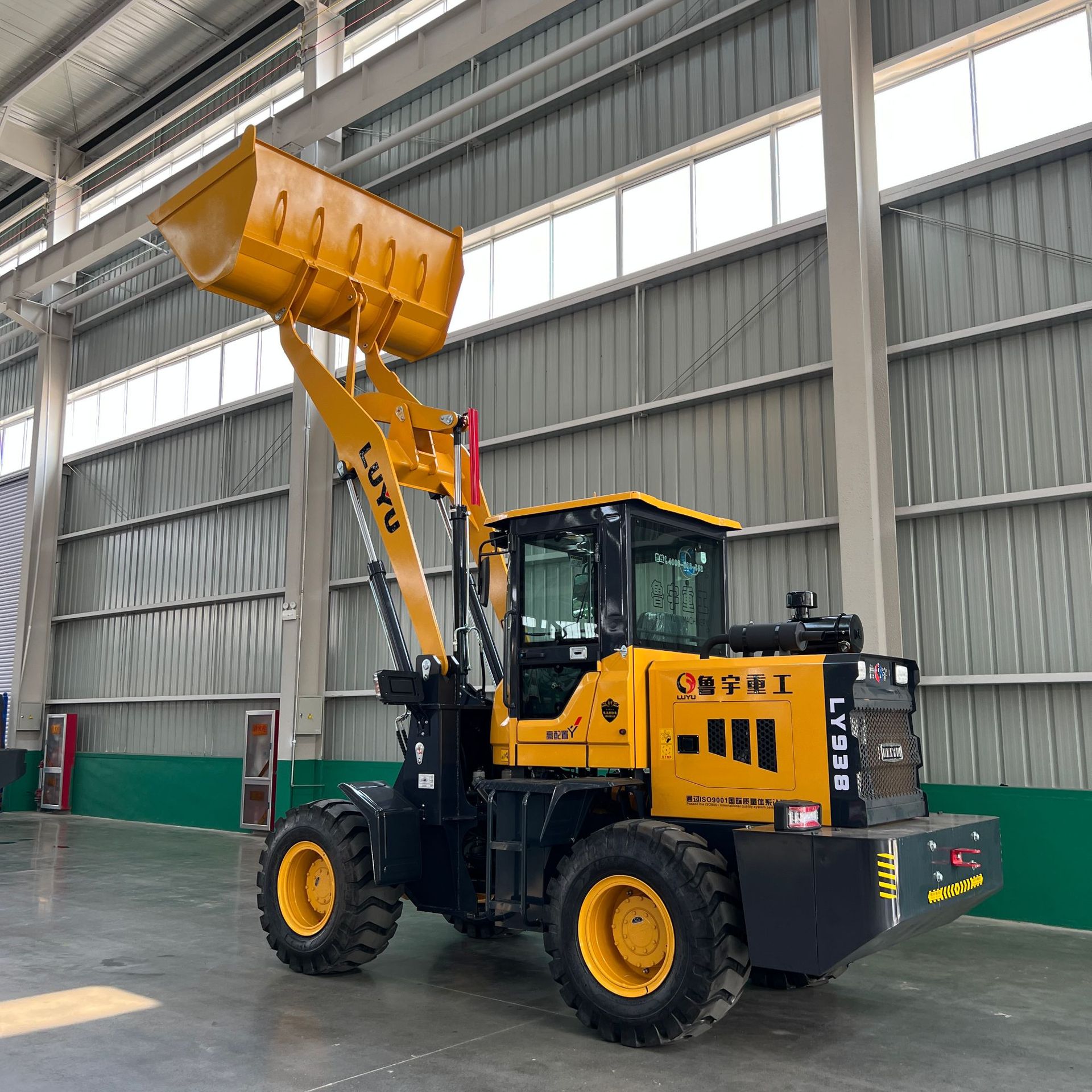 山东鲁宇重工938l轮式装载机铲装散料砂石粮食斗铲车